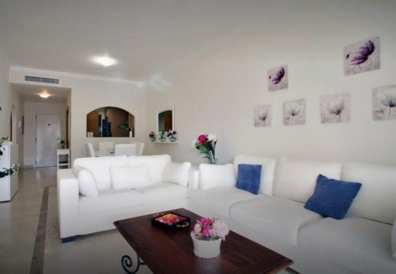 Apartamento Familiar Con Jardin Y Terraza Privada Apartment Alcaidesa Bagian luar foto